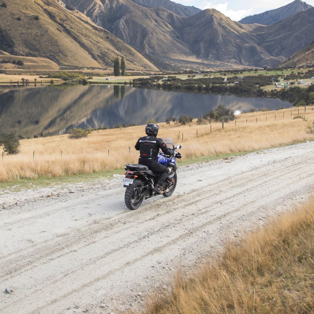 バイク用タイヤ：カタログ＆価格 | Metzeler